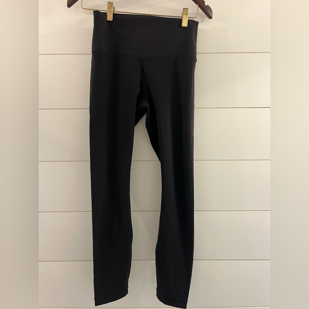 Lululemon Wunder Under black nulux cropped color size 6
